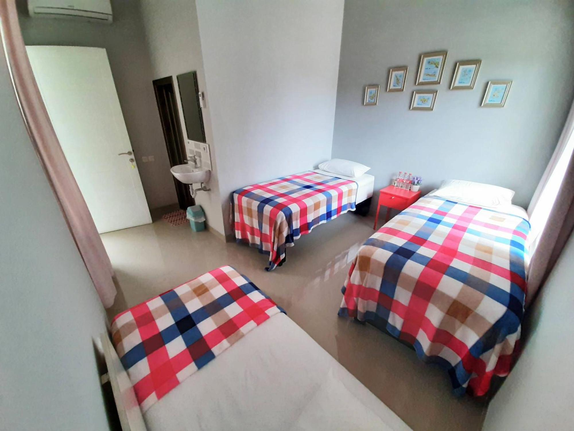 Inni Homestay Malang Rum bild