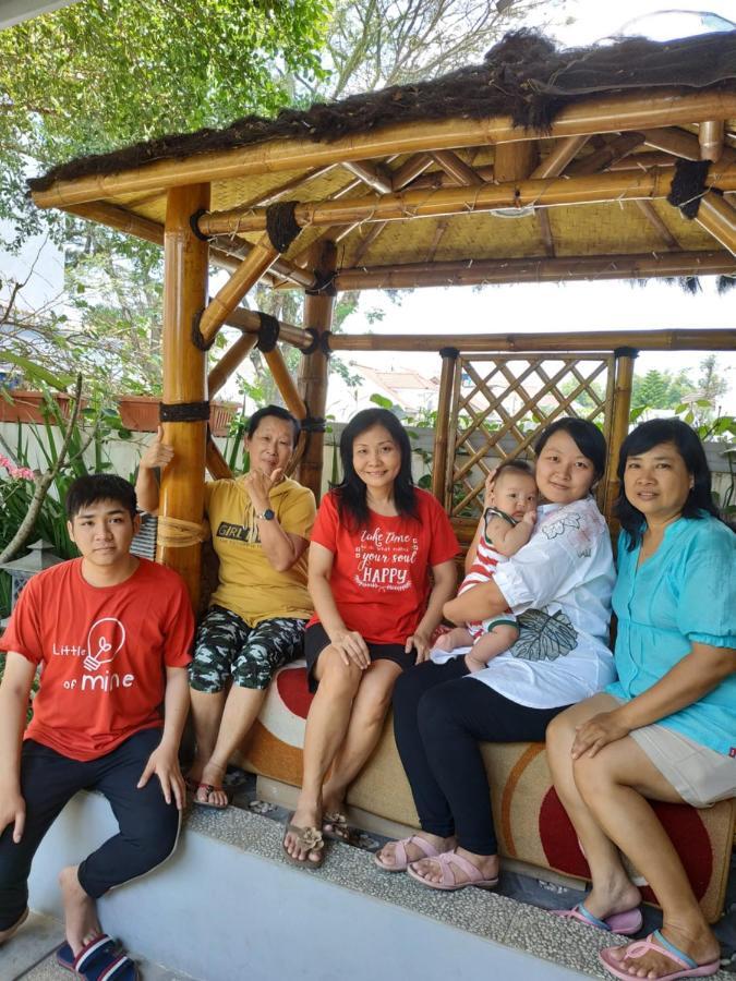 Inni Homestay Malang Exteriör bild